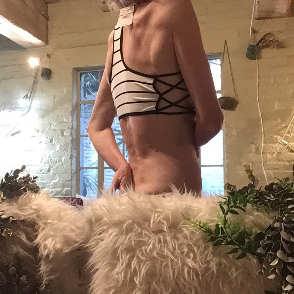 NEW!free People intimately Black & White Striped ladder bralette - Picture 4 of 4